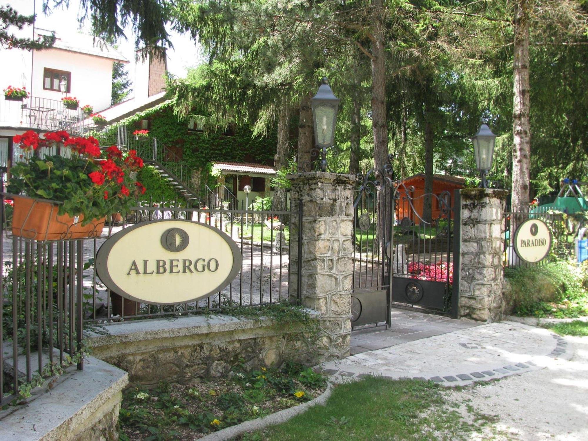 Lh Albergo Il Paradiso Pescasseroli Zewnętrze zdjęcie