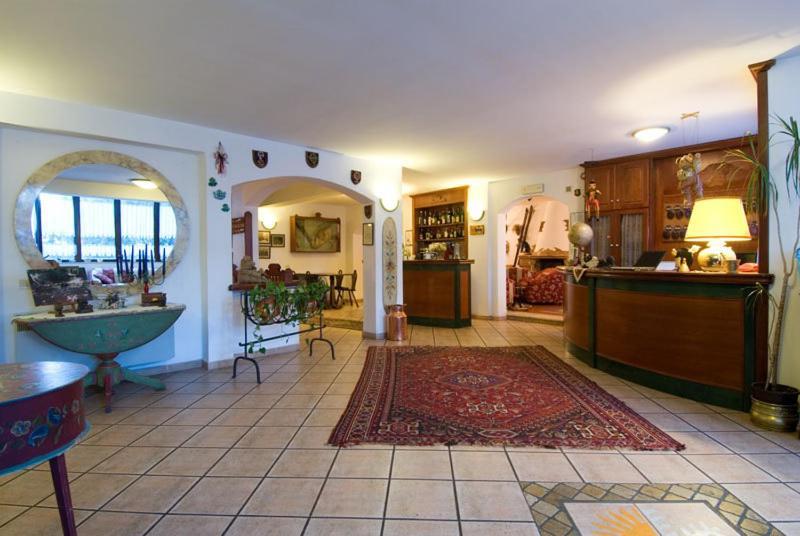 Lh Albergo Il Paradiso Pescasseroli Zewnętrze zdjęcie