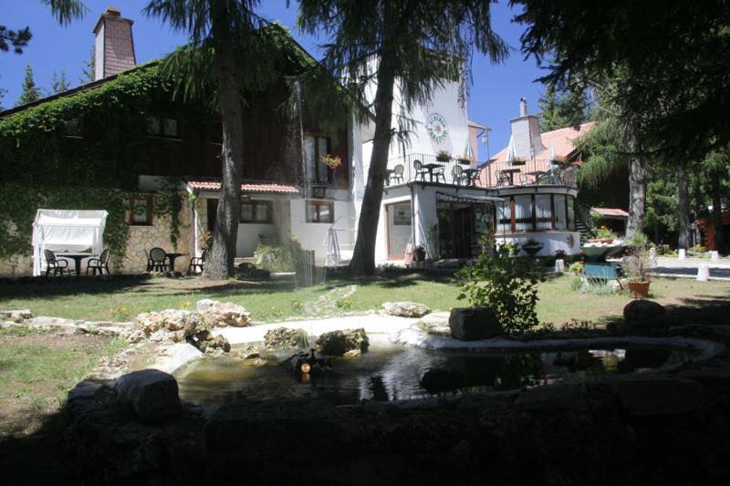 Lh Albergo Il Paradiso Pescasseroli Zewnętrze zdjęcie