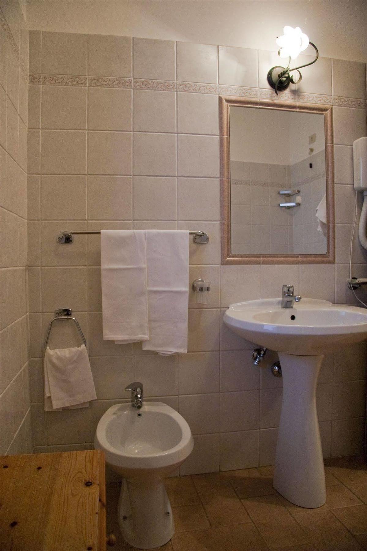 Lh Albergo Il Paradiso Pescasseroli Zewnętrze zdjęcie