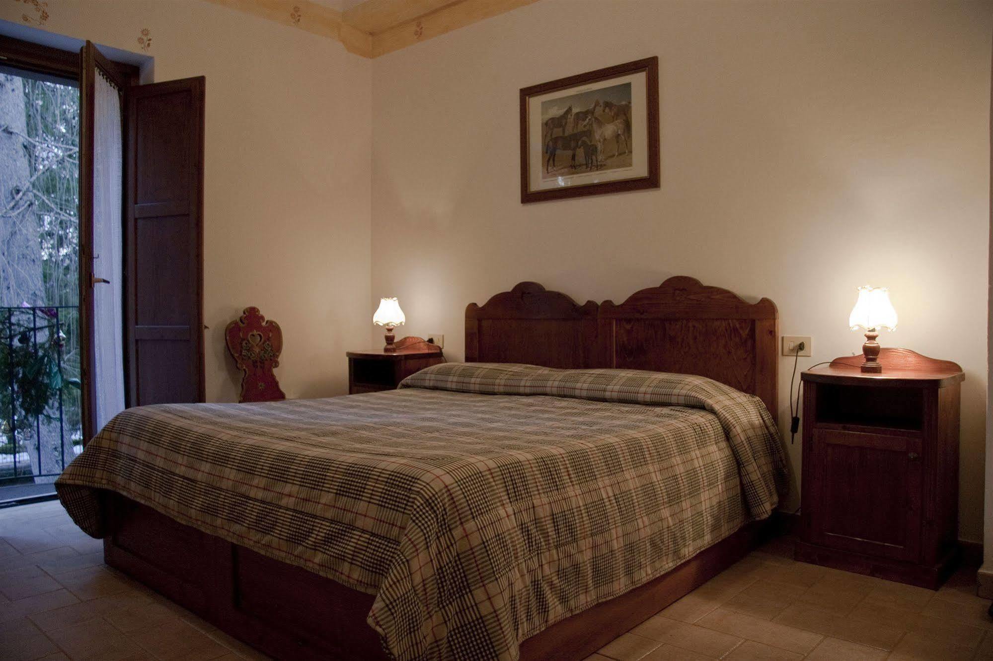 Lh Albergo Il Paradiso Pescasseroli Zewnętrze zdjęcie